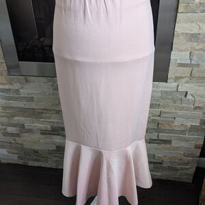 Chic Blush Pink Pencil Skirt